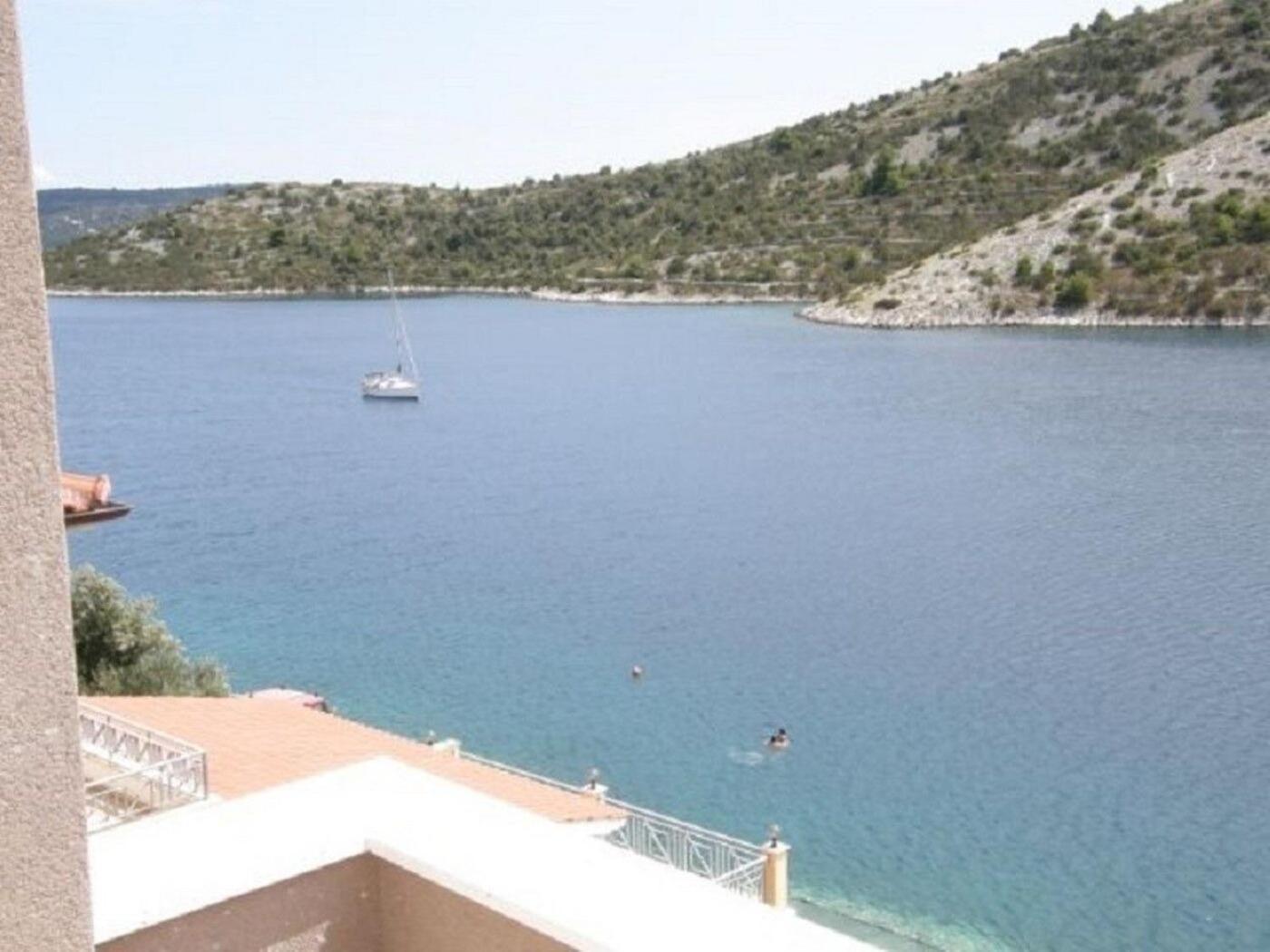 Apartments Ljubi Vinišće Εξωτερικό φωτογραφία