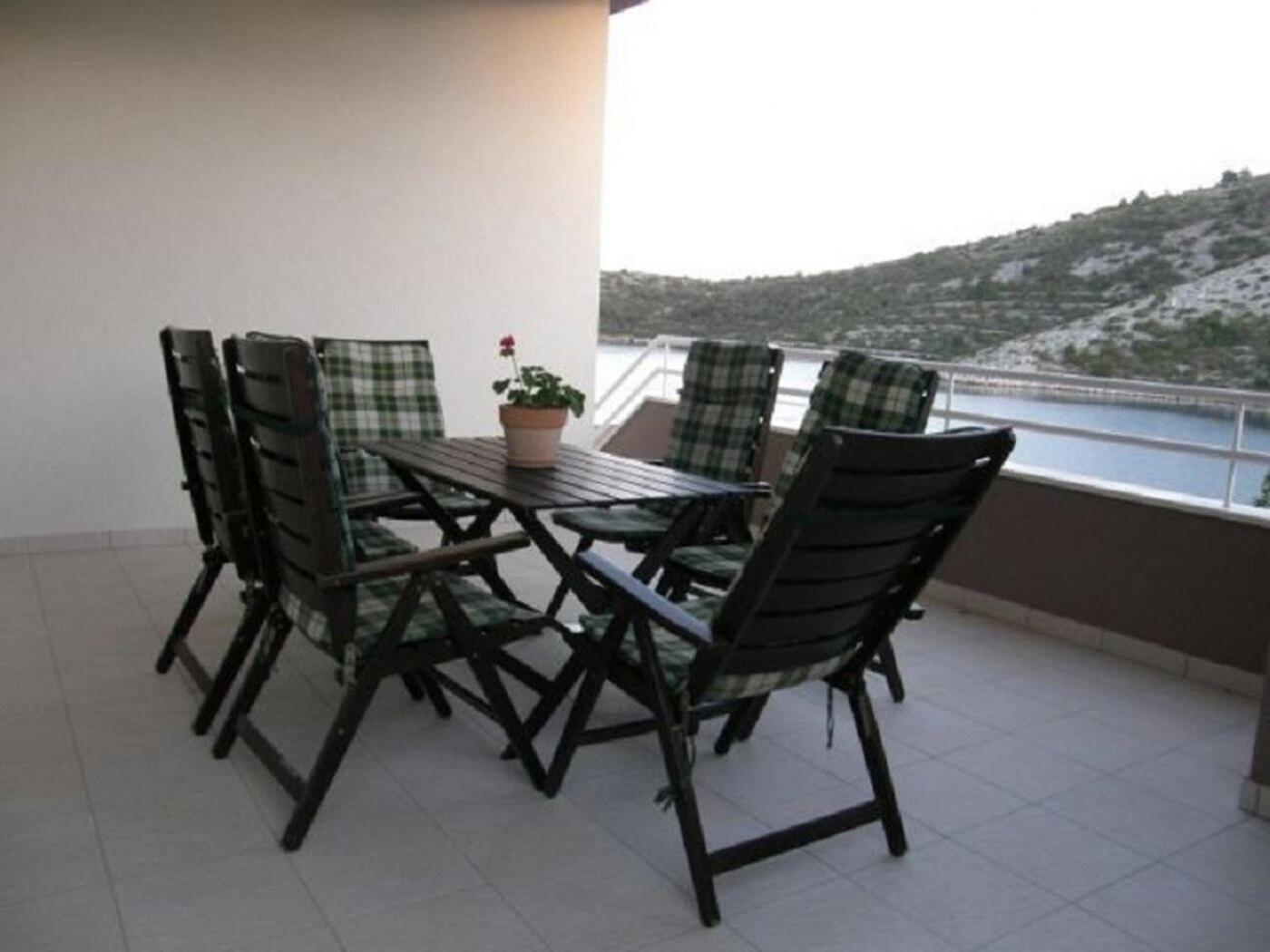Apartments Ljubi Vinišće Εξωτερικό φωτογραφία